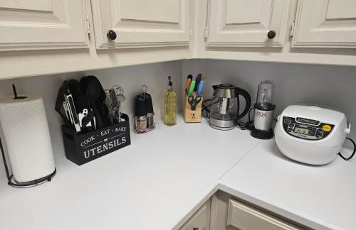 DFW Family Fun Retreat Game Room Pool Table Air Hockey Arcade Work Space Grill BBQ Firepit - Foto 3