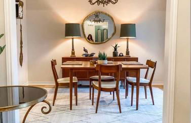 Designer Single Story 4 bed 3 bath home in mid-century style with big backyard and garage - Foto 5