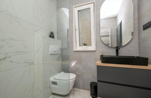 Luxury Lake-View Villa Karmen with Heated Pool, Private Spa & Sunset Terrace - Foto 75