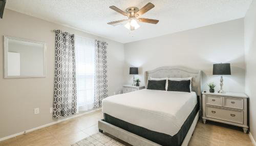 Memorial City Gem Sleeps 12 Fenced Yard - Foto 4