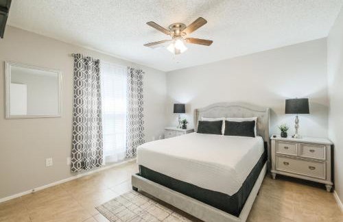 Memorial City Gem Sleeps 12 Fenced Yard - Foto 4