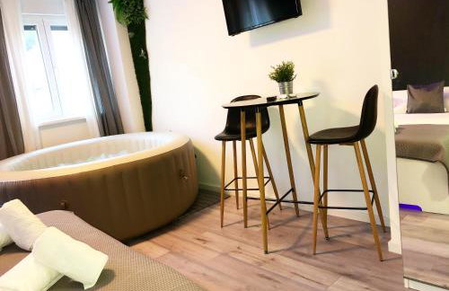 Apartment Zagreb Jacuzzi - Photo 21