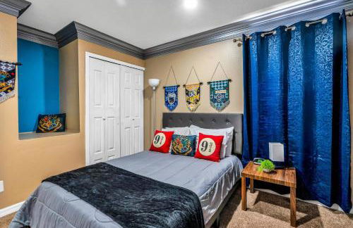 Spacious 7BR Retreat w Pool Game Room - Foto 53