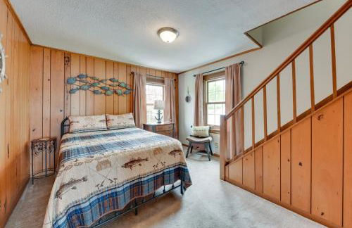 Pistakee Lake Estate with Boat Dock and Hot Tub! - Foto 24