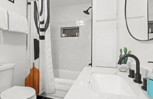 Cozy Arlington Bungalow 4/Mins to AT&T Stadium - Foto 16