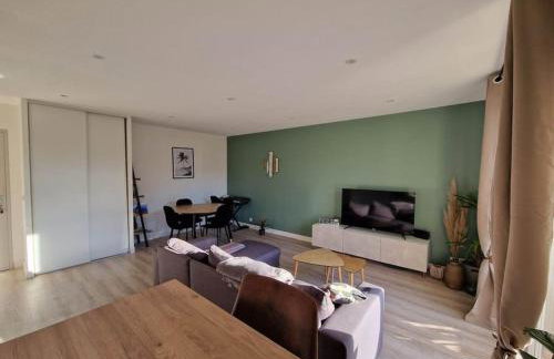 Appartement cosy Oloron, aux pieds des Pyrénées et de l'Atlantique! - Photo 1