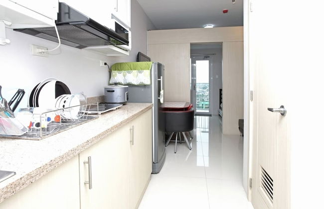 Grass Residences - Condo - Photo 9