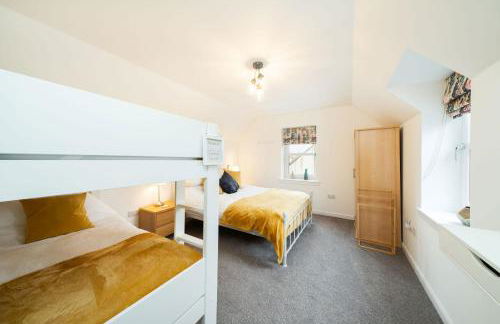 The Corner House - Photo 24