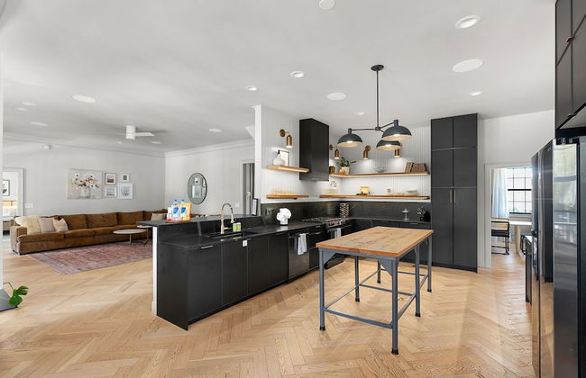 Hot Tub Fire Pit Pool Game Room - Foto 18