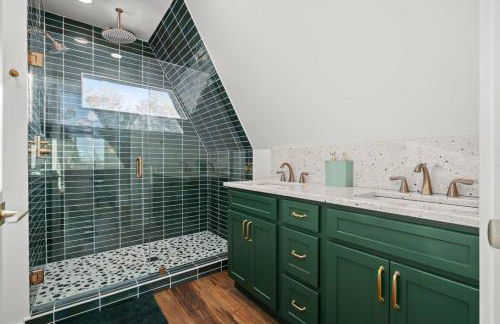 Hot-Tub Sauna Cold Plunge - Evergreen Escape - Foto 17