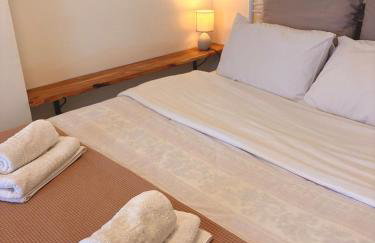 Port Breeze Apartments - Photo 1