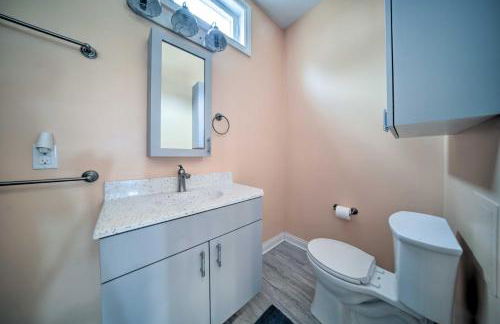 1 Mi to Presque Isle Waterfront Lake Erie Cottage - Foto 16