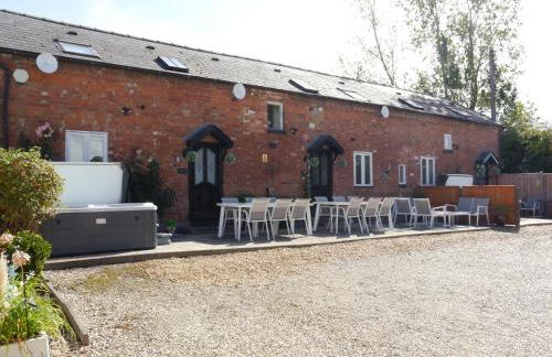 The Shakespeare Lodge - Sleeps up to 12 - 2 HOT TUBS - Foto 28