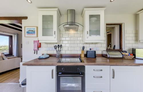 Bay View Cottage - Photo 13