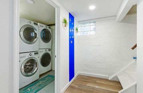 The Sapphire Haven - Your Old Brooklyn Oasis Awaits Families, Couples, Business Travelers Near Downtown With Parking, 300 MB WiFi & Self Check-In - Foto 69