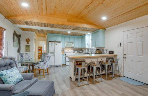 1 Mi to Festivals! Grand Isle Getaway w/ Deck - Foto 6