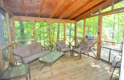 Trails End River Retreat - River Access - Pet Friendly - Hot Tub - Grill - Wifi - Fire Pit - Deck - Screen Porch - Family Friendly - Fishing - King Bed - Wood Stove - Photo 17