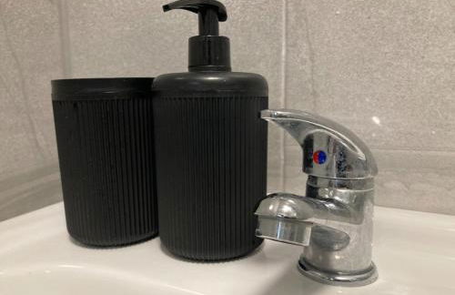 Studio Flat in Walsall with Option of Large Garden for Events - Foto 17