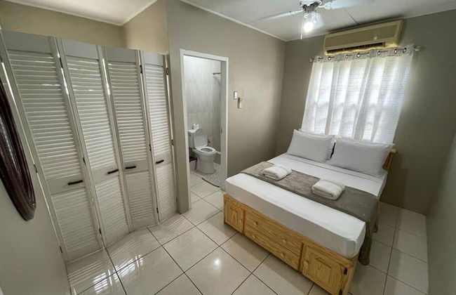 Pool and Jacuzzi Vacation Home - Foto 32