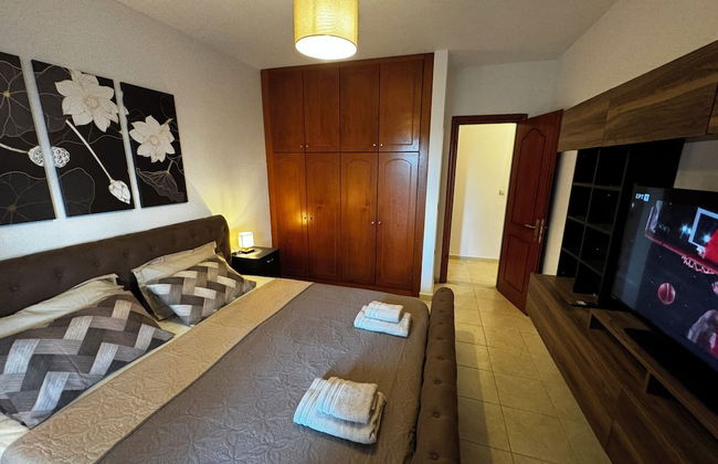 Skiathos Center Stylish 2 Bd w Balcony - Photo 8