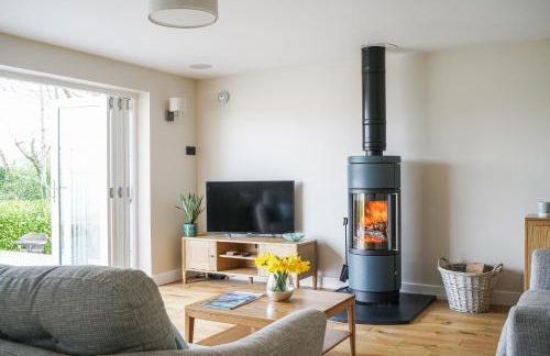 Luxury retreat with hot tub & wood burner - Mylor - Foto 10