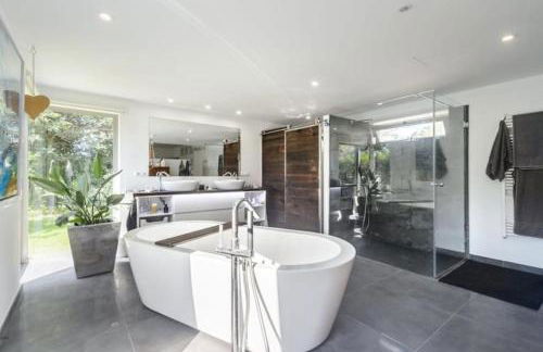 Stylish Ibiza Villa Near Beaches Private Pool & Lush Garden - Foto 6