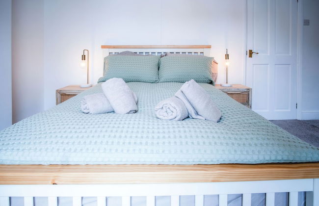 Castle Square - 2 Bedroom - Mumbles - Photo 6