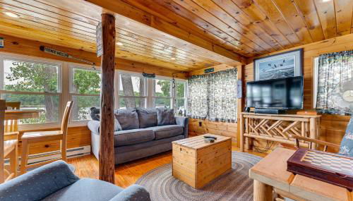 Waterfront Home on Lake Champlain with Dock and Kayaks - Foto 5