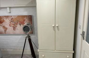 Smart Studio Apartment with Private Entrance in Dorking - Foto 4