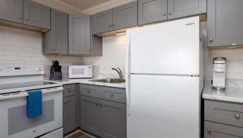 Beach Balcony Sun Oceanfront Condo Sandpiper - Photo 2