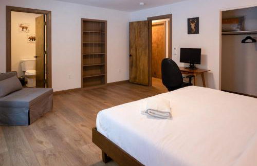 Lassen National Park Luxury Cabin with Hot Tub - Foto 16