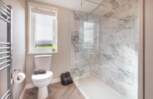 Oak Tree Timber Holiday Lodge - Foto 12