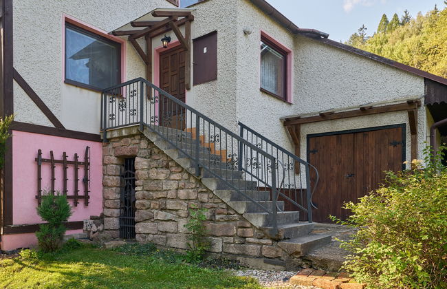 2 bedroom Apartment in Stárkov with swimming pool and garden - Photo 32