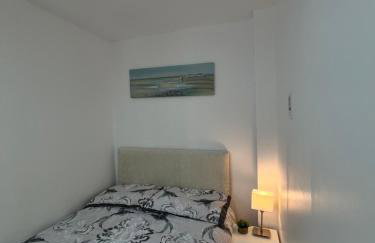 Luxury 4 Bed 3 bath 6 mins from City Renter - Photo 28