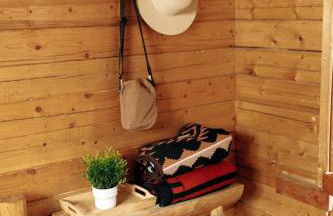 Colorado Glamping Adventures in Golden Gate Canyon Park, in this Cute Cabin Rental - Foto 5