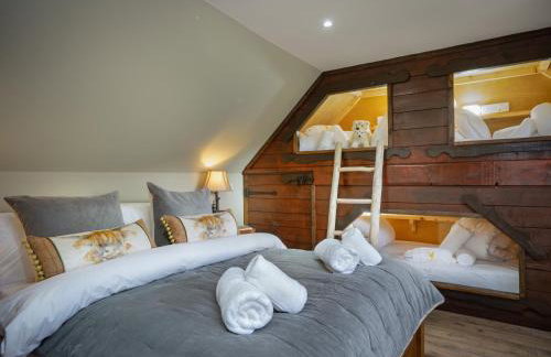 The Eagle's Nest - large house with hot tub and sauna - Foto 41