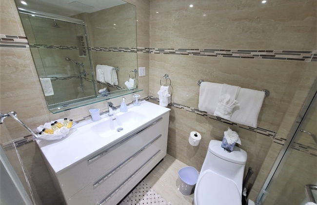 Alexander 1620 3 Bedroom Apts by RedAwning - Foto 18