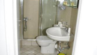 Handakas Studios - Photo 5