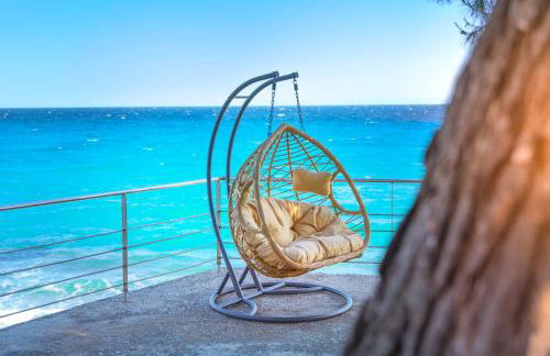 Iconic PRIVE beachfront villa Mola Kaliva - Foto 2