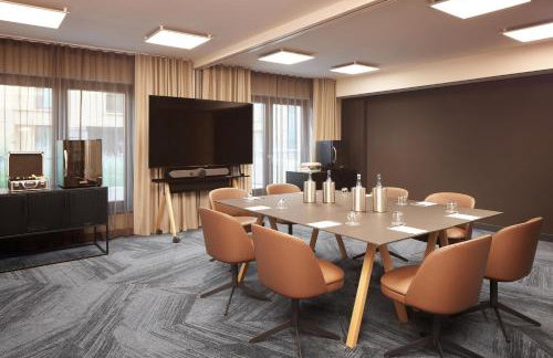 Adina Apartment Hotel Dusseldorf - Photo 74