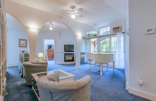 Penthouse Private Balconies Beach and Water Views - Foto 17