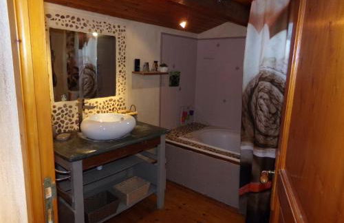 Le Mas du Ruisseau - Foto 16