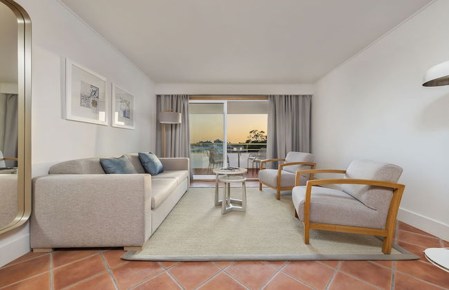 The Patio Suite Hotel - Photo 17