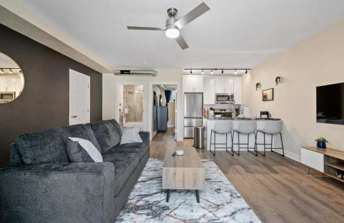 King Bed Suite With Free Parking, Step Free Access - Foto 1