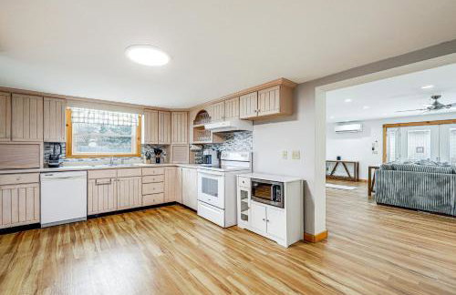 Spacious Presque Isle Home Walk to Downtown! - Foto 8