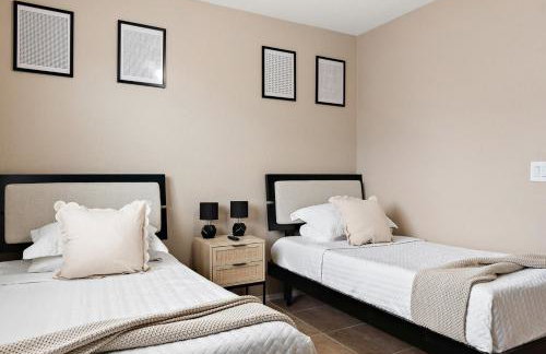 Chill and Relax Luxury Retreat with Pool Spa Game Room and Steam Room - Foto 21