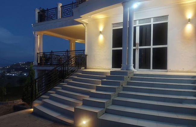 Cozy 2-bed Apartment in Akright City, Bwebajja - Foto 21