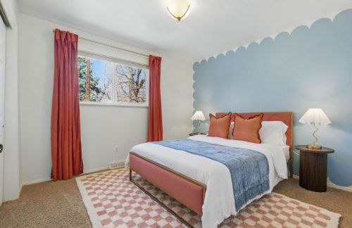 Spacious 4BD - Backyard BBQ, Fire Pit & Mini Golf - Foto 30