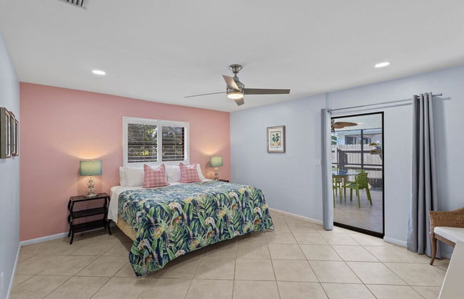 Milano Vacation Rental: Newly Renovated 3-BR Home with Private Pool, Hot Tub, and Pet-Friendly Front Yard. Minutes from Vanderbilt Beach - Foto 6