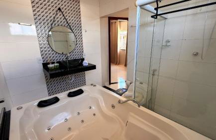 Apto com Hidromassagem; Perto do Aeroporto. - Foto 6